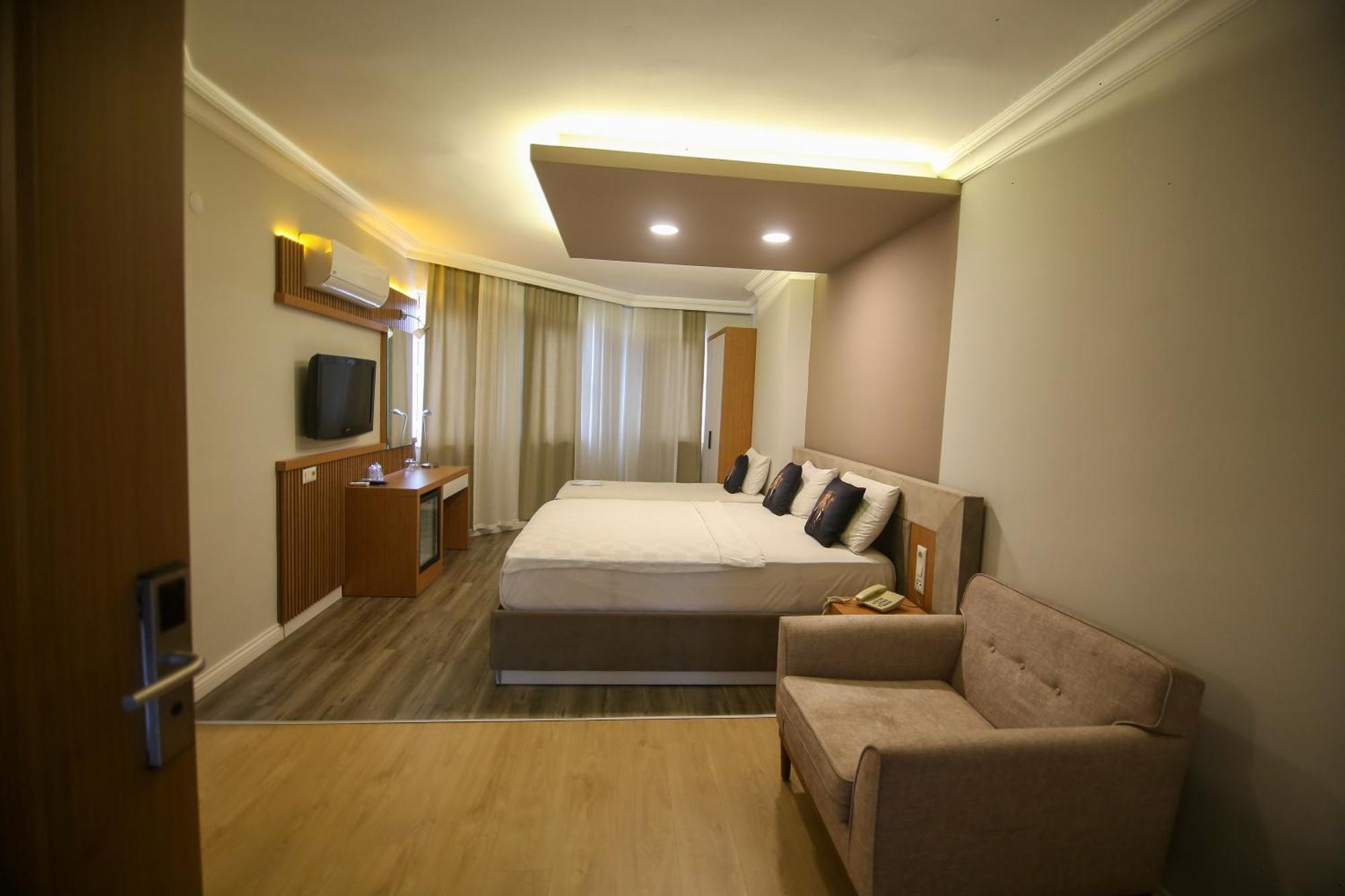 Cevik Palace Hotel Antalya Buitenkant foto